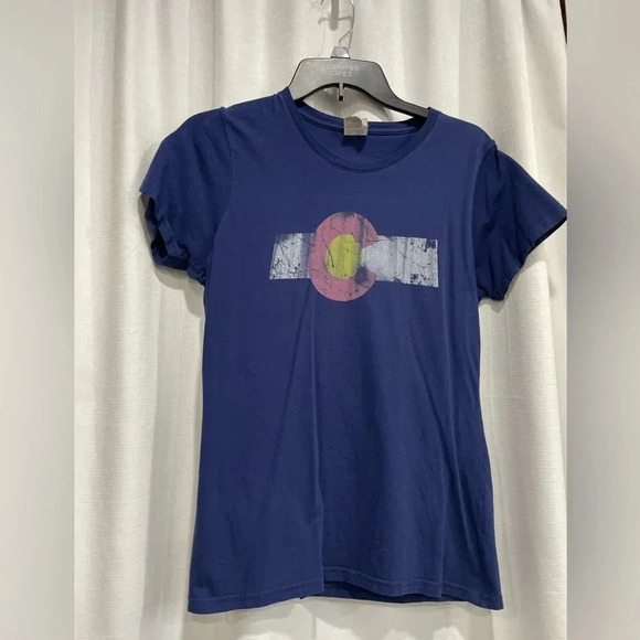 Port and Co. Colorado Flag Mens T-Shirt Size Small - Picture 1 of 4